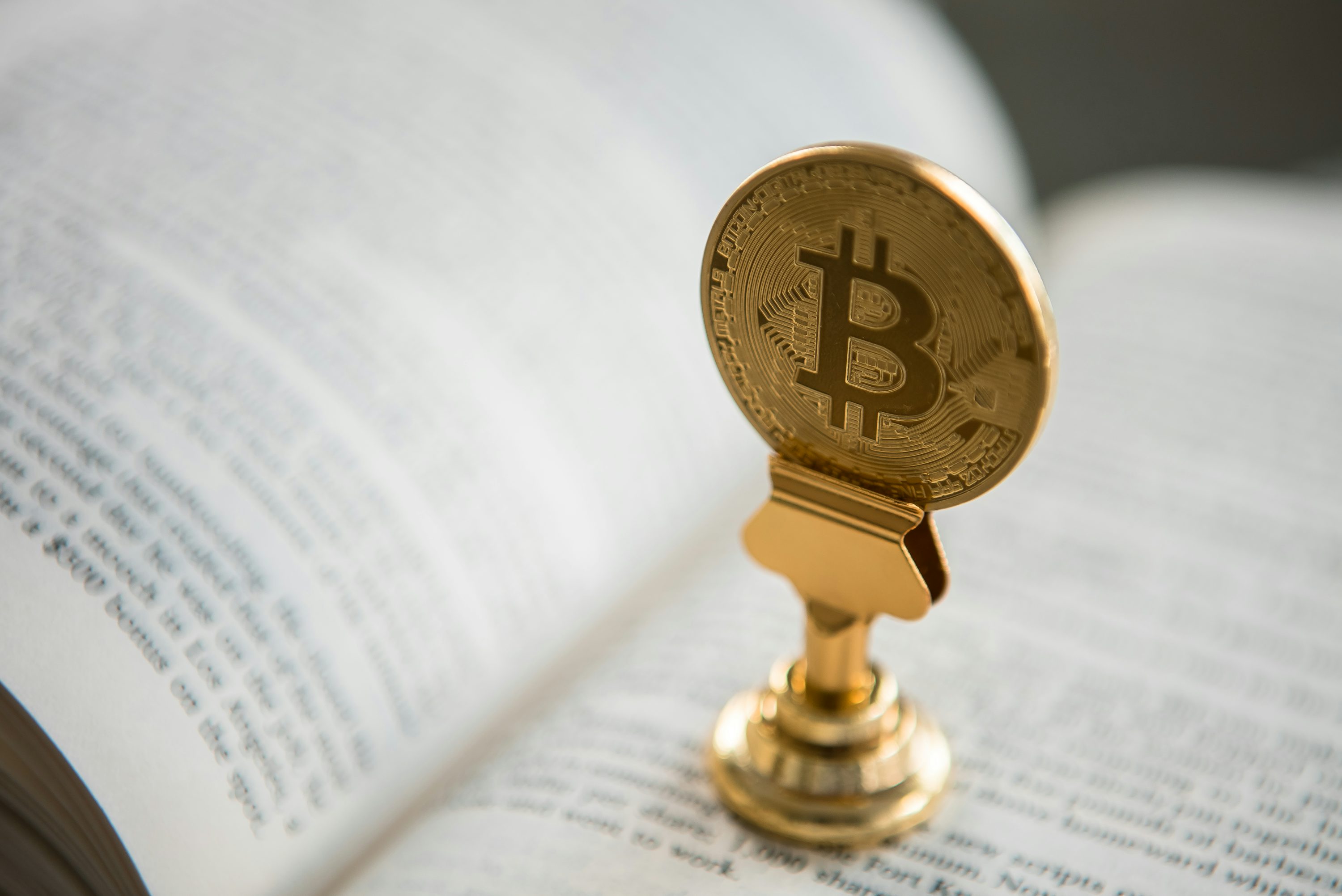 Bitcoin hoarders, companies chasing for global capital
