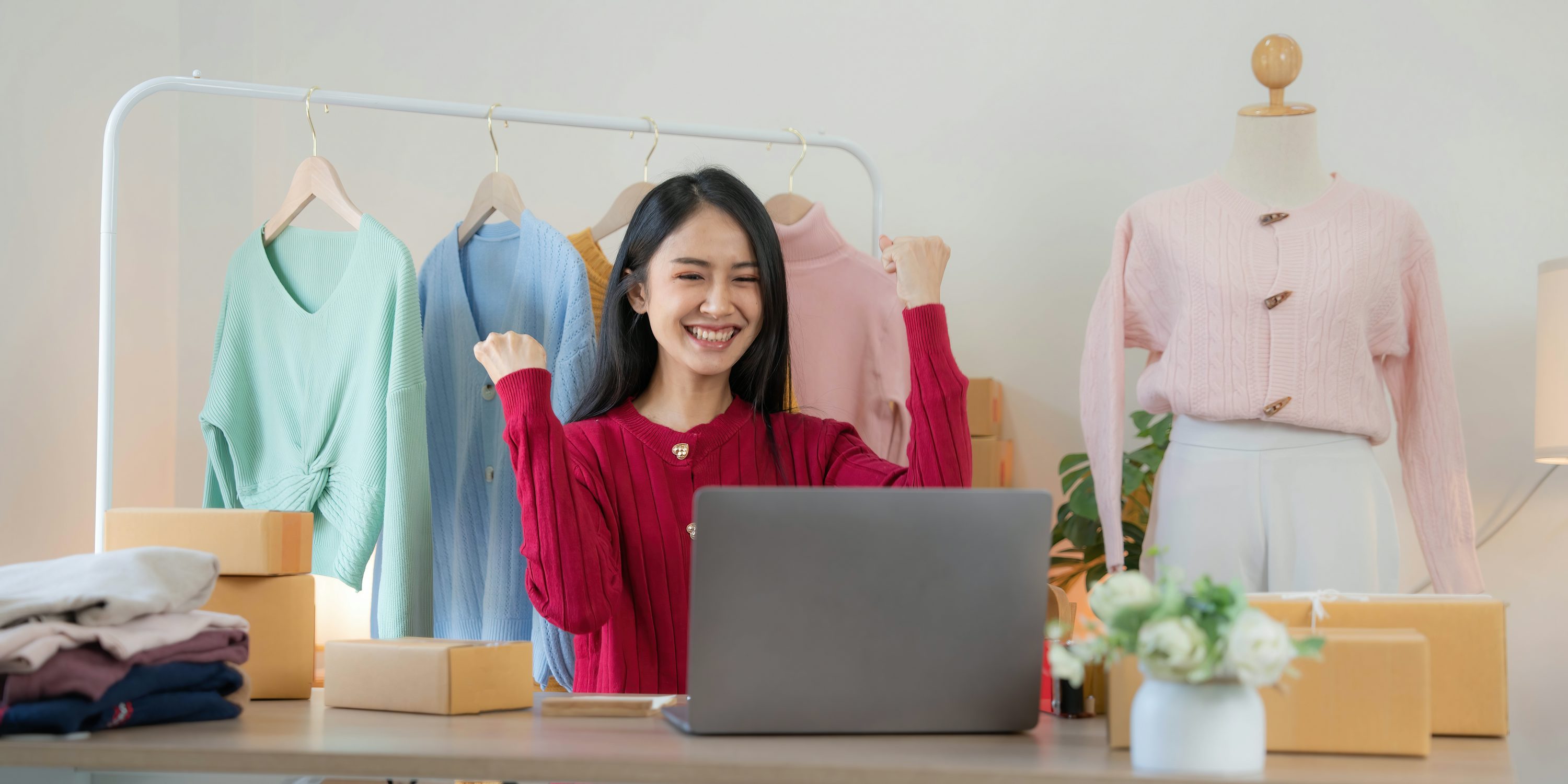 Internet Consumer Finance: A Double-edged Sword for Convenient Consumption