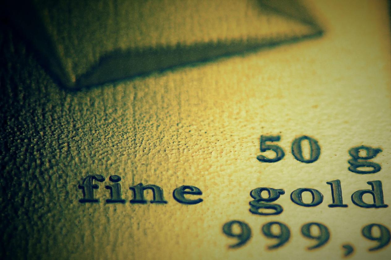 Safe-haven mechanism of gold