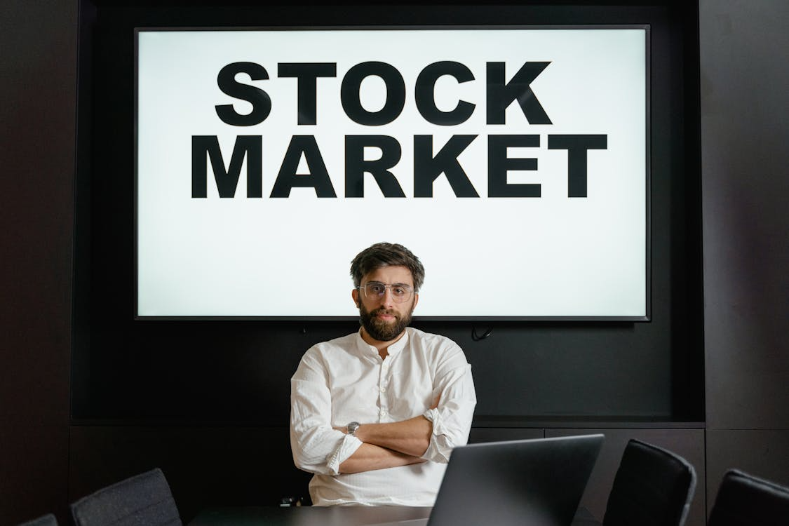 The Impact of Trader's Mood Fluctuation on Minority Asset Price